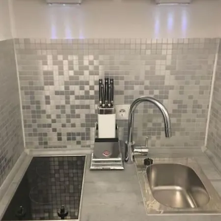 Design-studio 5min Dusseldorfhbf Apartment *